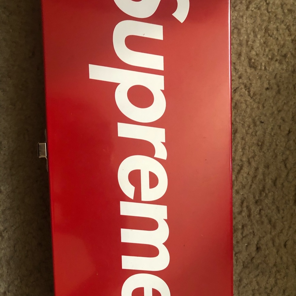 Supreme tackle box